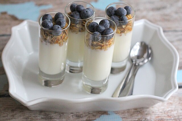 Spring Recipe - Berry Yogurt Parfait Trifle